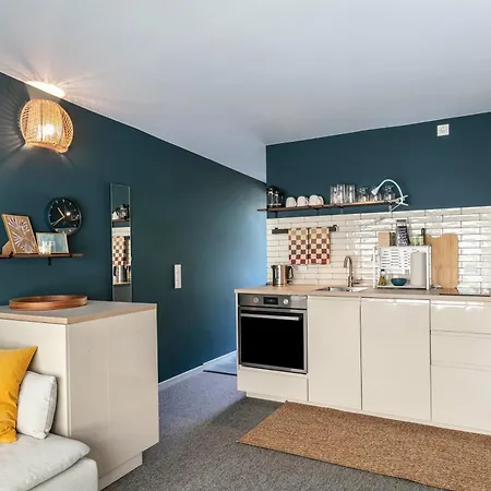 250m Zum Grimnitzsee Apartment *