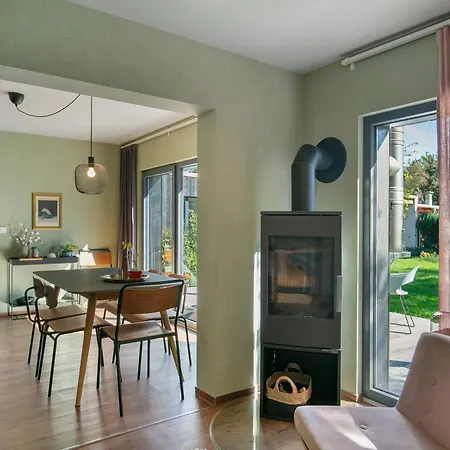 250m Zum Grimnitzsee Apartment